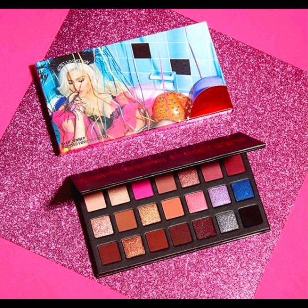NEW Kylie Jenner pressed powder
